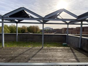 Photo 25- click for photo gallery